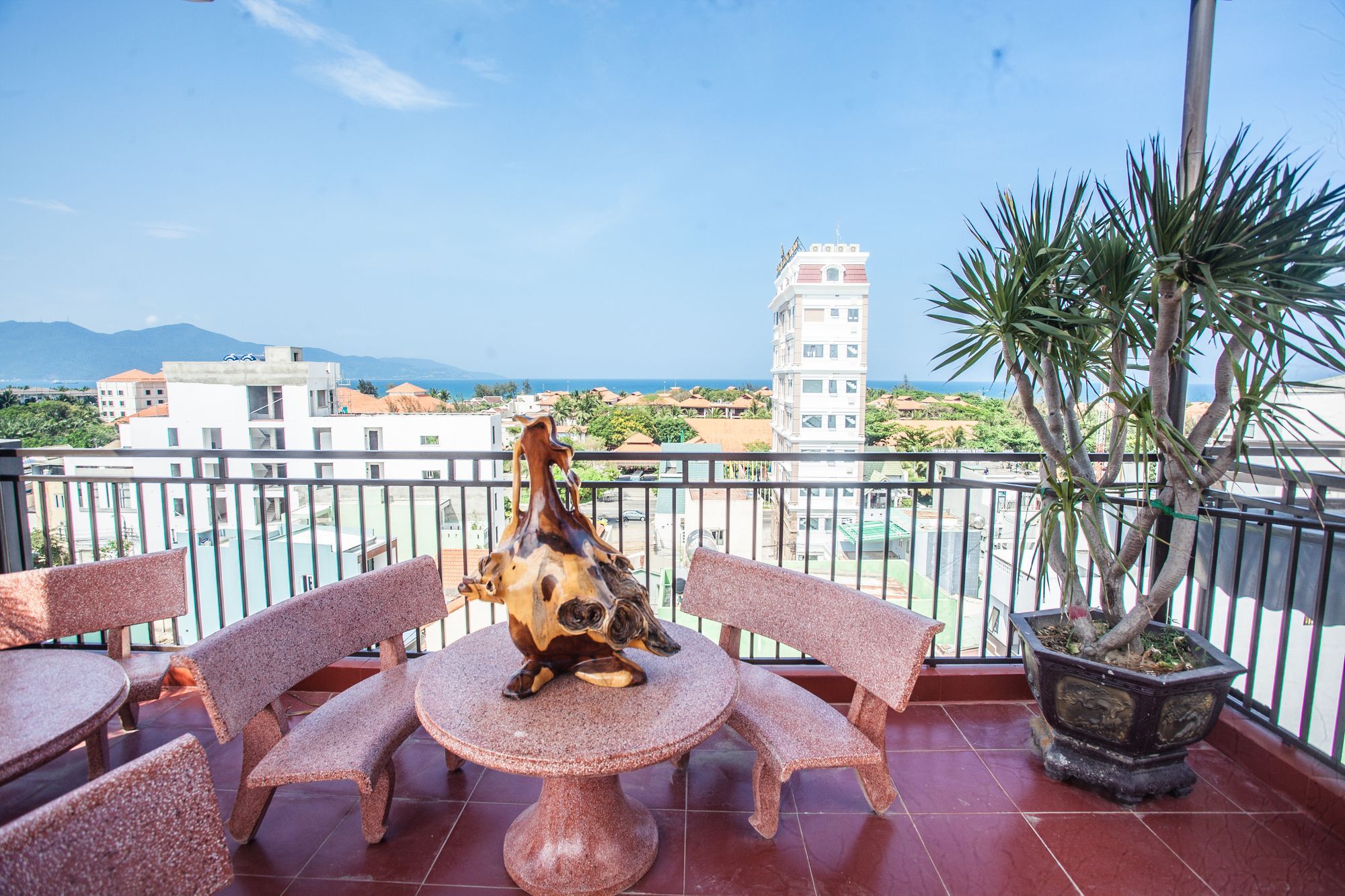 Flower Apartment Da Nang Bagian luar foto